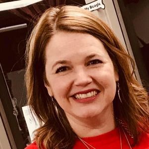 Meet your Posher, Courtney